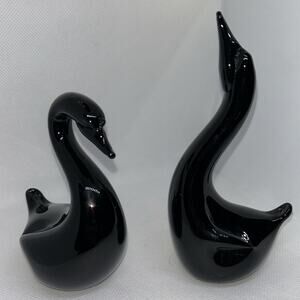 Vintage Pair of Black Solid Glass Swans Made in Taiwan